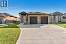 112 Hazel Crescent, Kingsville, ON  - Outdoor With Facade 