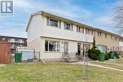 427 FOREST AVENUE  St. Thomas, ON N5R 5G2