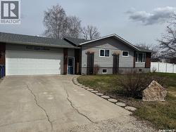 420 Logan AVENUE White Fox, SK S0J 0B1