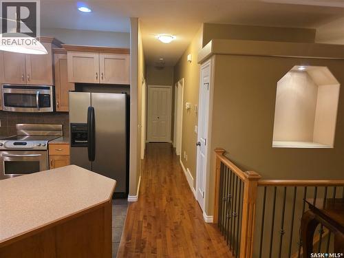 315 Brookshire Crescent, Saskatoon, SK - Indoor Photo Showing Kitchen