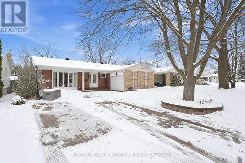 62 BEARBROOK ROAD  Ottawa, ON K1B 3E2