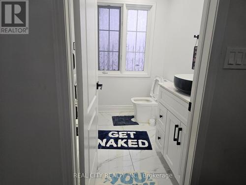 1680 Samuelson Circle, Mississauga, ON - Indoor