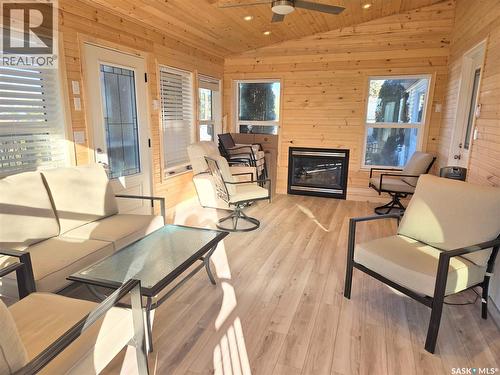 314 Milden Street, Conquest, SK - Indoor With Fireplace