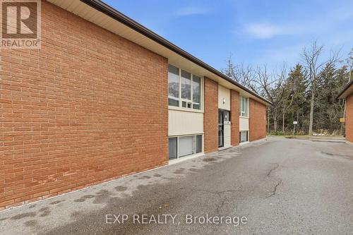 72 Barbara Crescent, Kitchener, ON - Outdoor