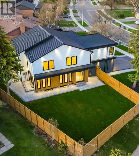 2893 Folkway Drive, Mississauga, ON - Outdoor