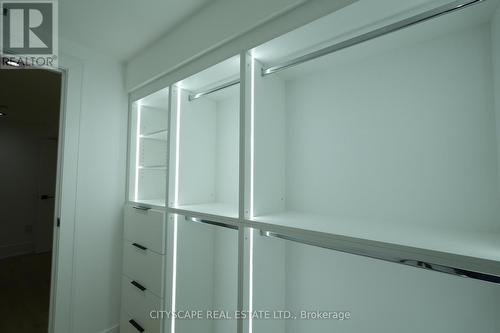 2893 Folkway Drive, Mississauga, ON - Indoor