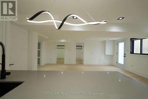 2893 Folkway Drive, Mississauga, ON - Indoor Photo Showing Other Room