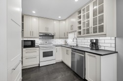 75 Rue Lalande  Longueuil (Le Vieux-Longueuil), QC J4G 1X9