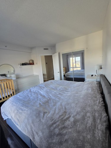 Chambre à coucher principale - 401-3330 Boul. Le Carrefour, Laval (Chomedey), QC - Indoor Photo Showing Bedroom