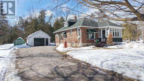 330 11 LINE S  Oro-Medonte (Hawkestone), ON L0L 1T0