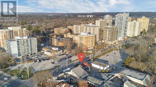 431 Brock Avenue, Burlington, ON 