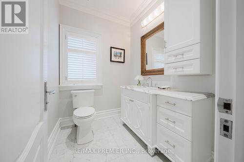 85 Gregory Scott Drive, Vaughan, ON - Indoor Photo Showing Bathroom