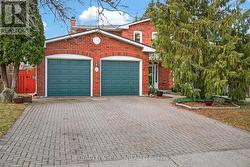 7 BARBICAN TRAIL  St. Catharines, ON L2T 4A1