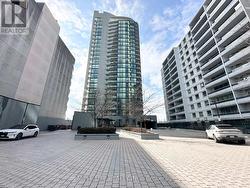 305 - 5740 YONGE STREET  Toronto, ON M2M 0B1