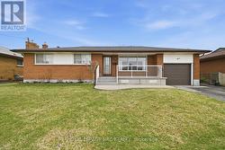 122 WELLINGTON STREET  Welland (Lincoln/Crowland), ON L3B 1B3