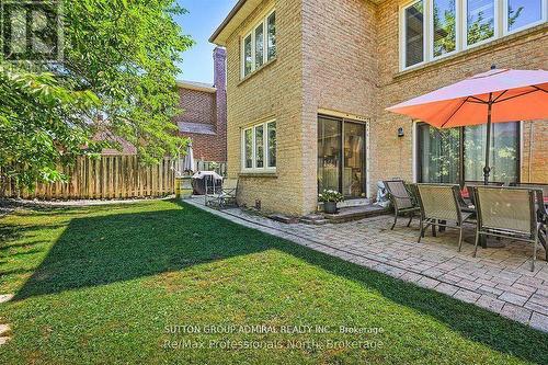8 Elmsley Drive, Richmond Hill, ON - Outdoor