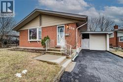 239 WINFIELD Avenue  Waterloo, ON N2J 3M8