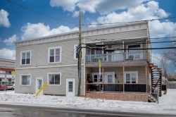 1353  - 1359 Ch. du Clocher Saint-Jean-Sur-Richelieu, QC J2Y 1A4