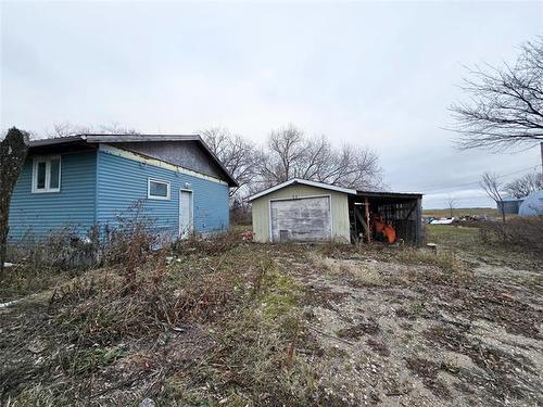 7087 22 Rd, Morris, MB 