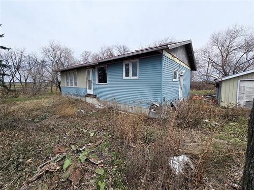 7087 22 Rd, Morris, MB 