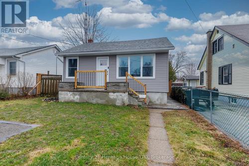 21 KEELE STREET  St. Catharines (Burleigh Hill), ON L2T 1M8