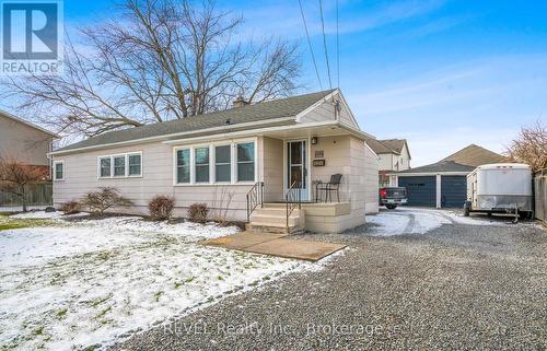 18 A,B,C,D Valley Road, St. Catharines (Rykert/Vansickle), ON 