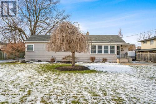 18 A,B,C,D Valley Road, St. Catharines (Rykert/Vansickle), ON 