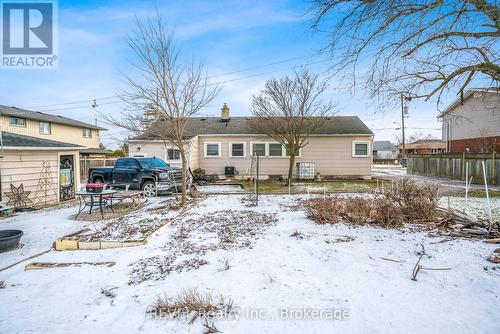 18 A,B,C,D Valley Road, St. Catharines (Rykert/Vansickle), ON 
