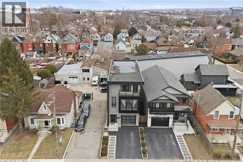 414 John Street N, Hamilton, ON - Outdoor