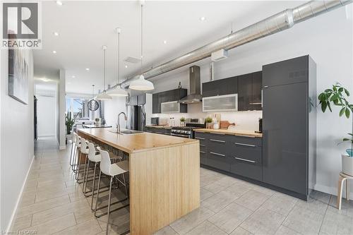 414 John Street N, Hamilton, ON - Indoor Photo Showing Kitchen With Upgraded Kitchen