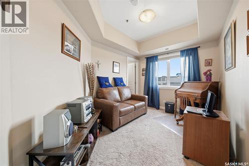 205 412 Willowgrove Square, Saskatoon, SK - Indoor