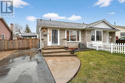 16 DUNDEE DRIVE St. Catharines (Secord Woods), ON L2P 3T1