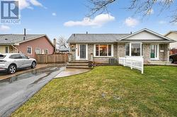 16 DUNDEE DRIVE St. Catharines (Secord Woods), ON L2P 3T1