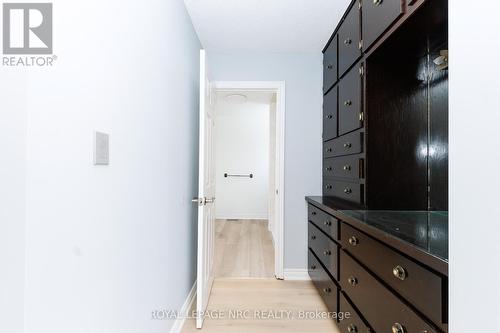 Main floor primary bedroom - 61 Tremont Drive, St. Catharines (Glendale/Glenridge), ON - 