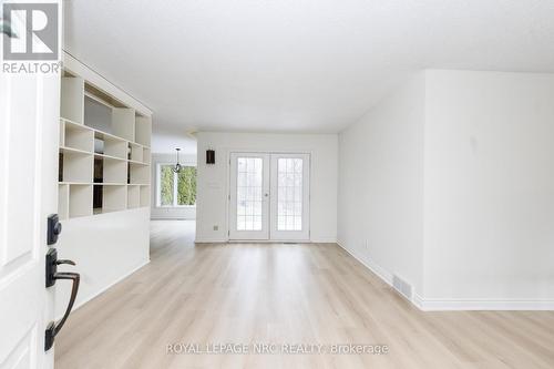 Foyer, door to the deck - 61 Tremont Drive, St. Catharines (Glendale/Glenridge), ON - Indoor Photo Showing Other Room