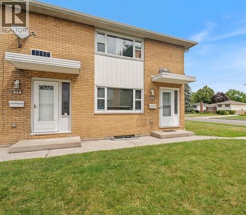 812 WELLINGTON STREET Unit# 13  Sarnia, ON N7T 1J5