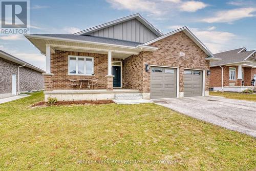 182 Shearwater Trail, Goderich (Goderich (Town)), ON - Outdoor With Facade