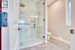 ensuite bathroom - 