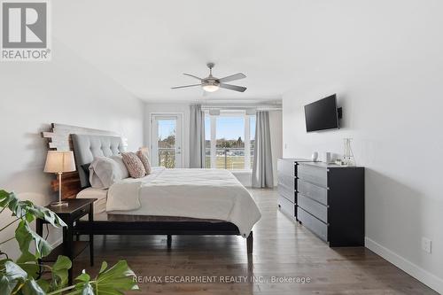 414 John Street, Hamilton, ON - Indoor Photo Showing Bedroom