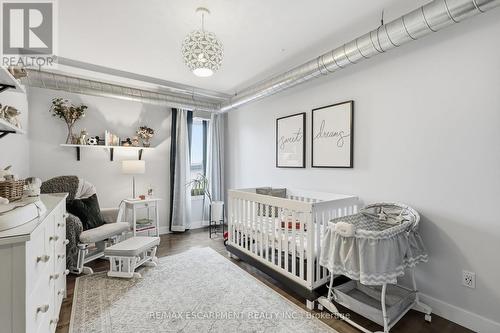 414 John Street, Hamilton, ON - Indoor Photo Showing Bedroom