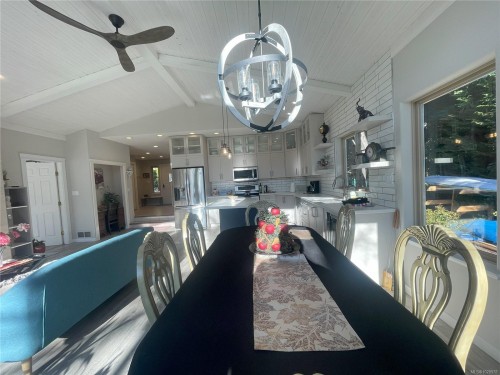 4712 Shell Beach Rd, Ladysmith, BC 