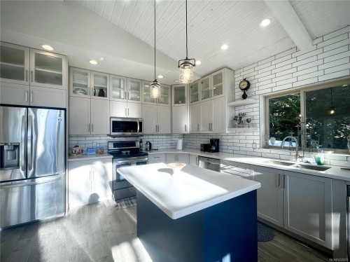 4712 Shell Beach Rd, Ladysmith, BC 