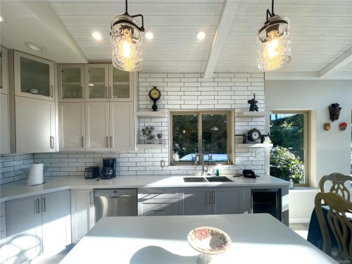 4712 Shell Beach Rd, Ladysmith, BC 