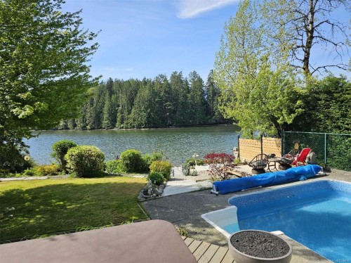 4712 Shell Beach Rd, Ladysmith, BC 