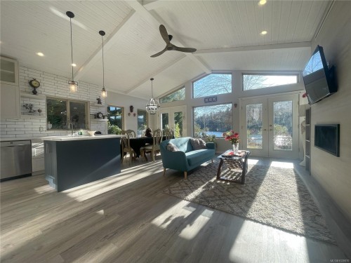 4712 Shell Beach Rd, Ladysmith, BC 