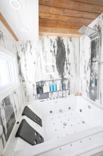 Salle de bains - 1578 Av. Phillips, Mascouche, QC - 