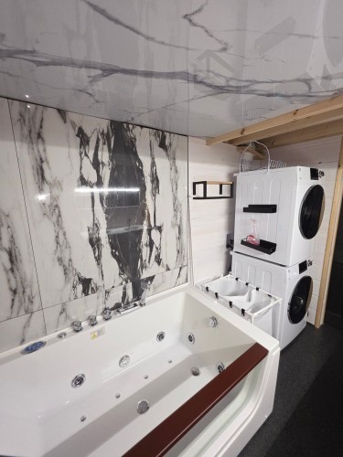 Salle de bains - 1578 Av. Phillips, Mascouche, QC - Indoor