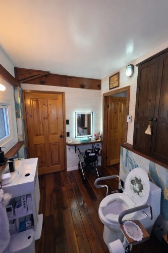 Salle de bains - 1578 Av. Phillips, Mascouche, QC - Indoor