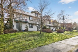 202-2647 Muir Rd Courtenay, BC V9N 8Z4