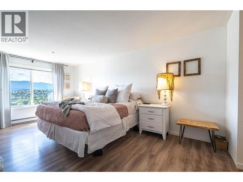 3320 Centennial Drive Unit# 403, Vernon, BC - Indoor Photo Showing Bedroom